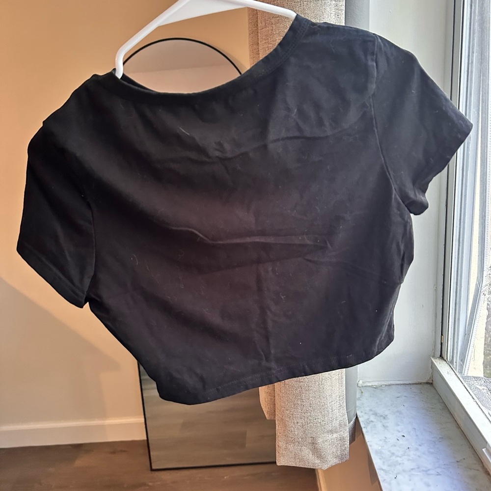 Top - Picture 2 of 2